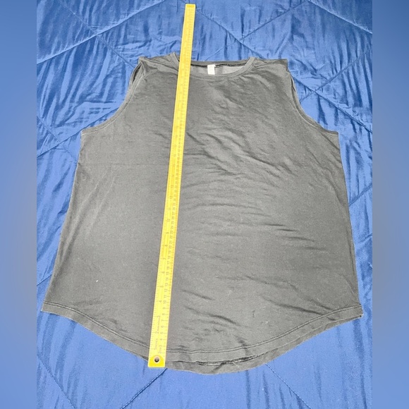lululemon athletica Black Tank Top - Picture 2 of 4